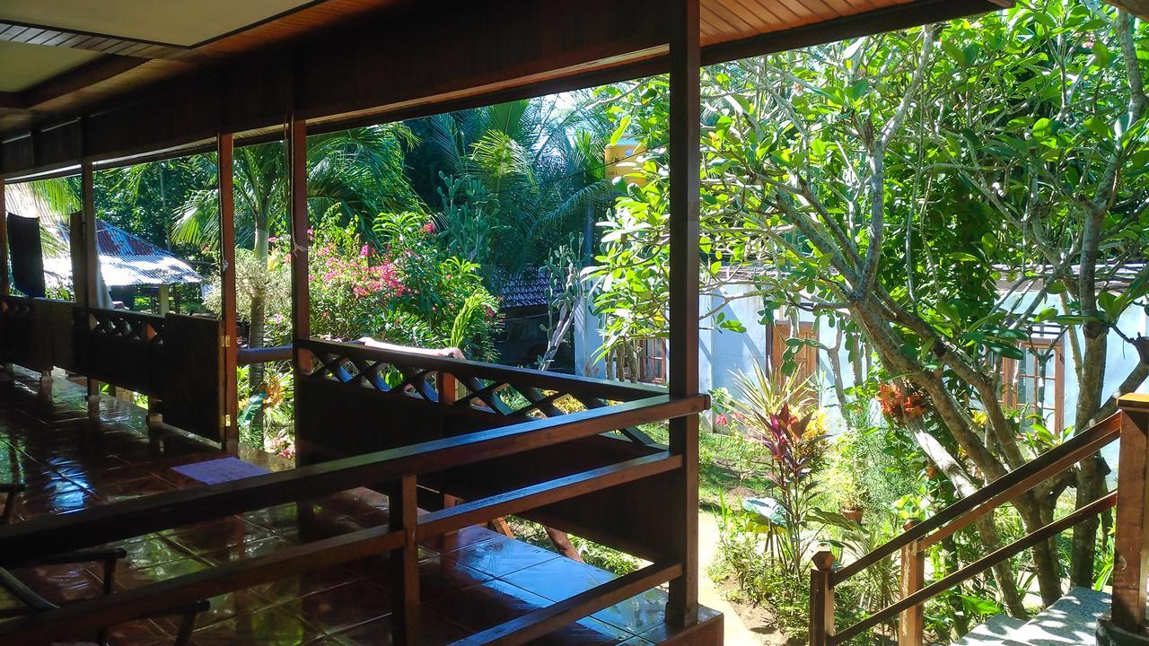 Panorama Backpackers Hotell Bunaken Eksteriør bilde