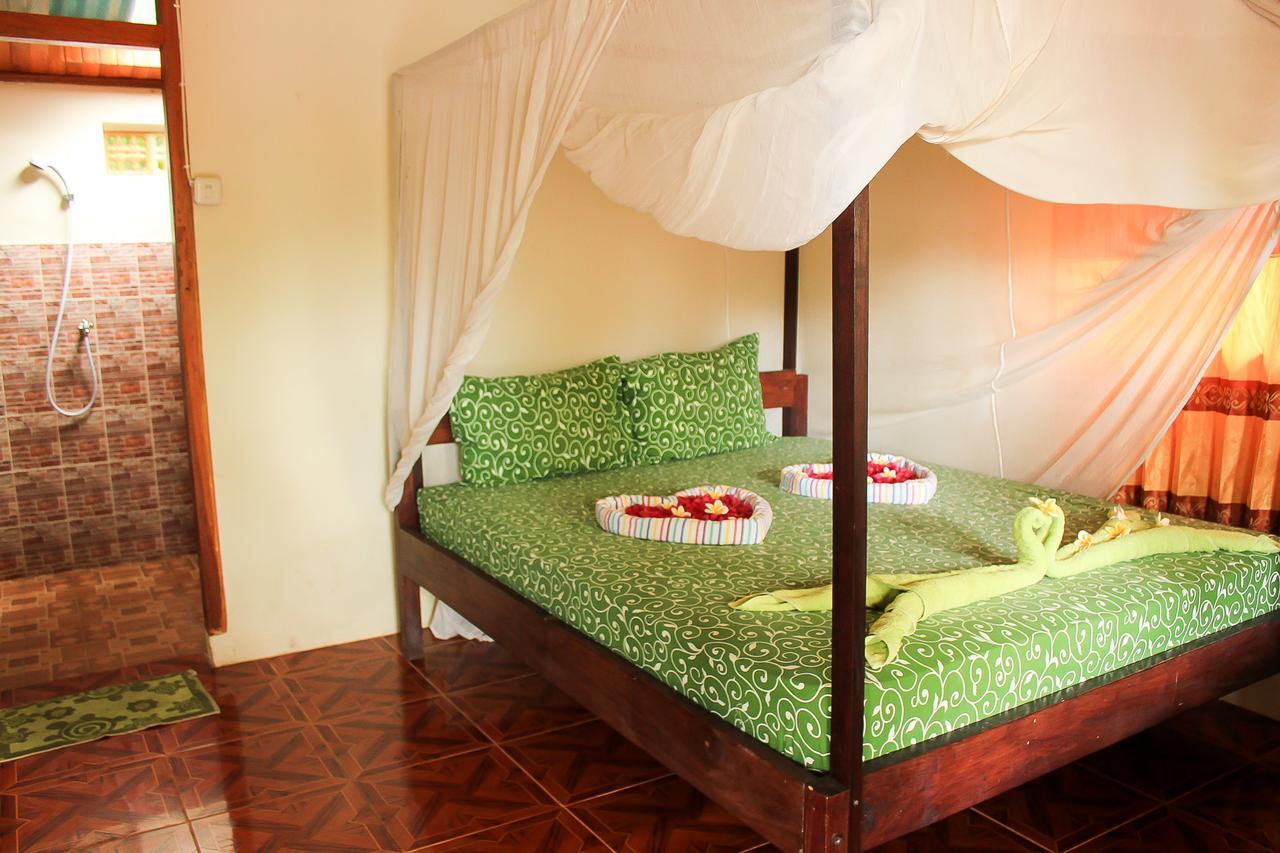 Panorama Backpackers Hotell Bunaken Eksteriør bilde