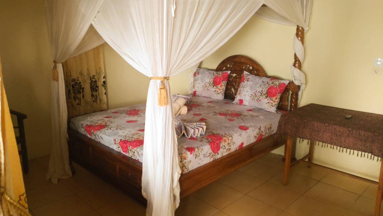 Panorama Backpackers Hotell Bunaken Eksteriør bilde